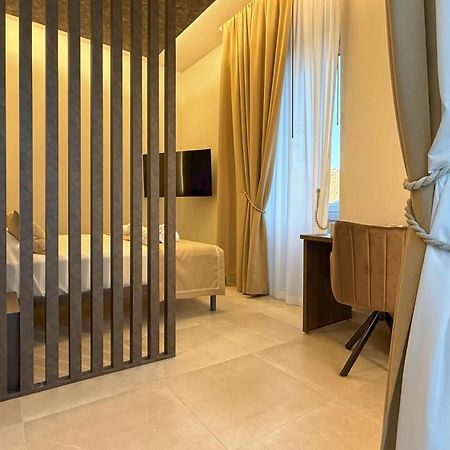 Shanti Rooms & Apartments Castello Bacoli Luaran gambar