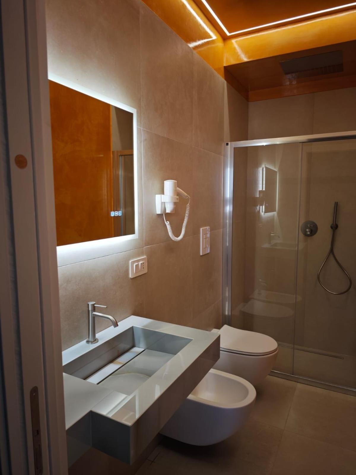 Shanti Rooms & Apartments Castello Bacoli Luaran gambar